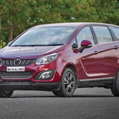Mahindra-Marazzo rent in Kerala